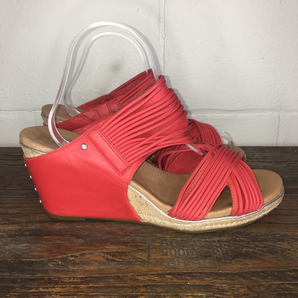 Ugg Hilarie Open Toe Sandal Wedge Red - image 1
